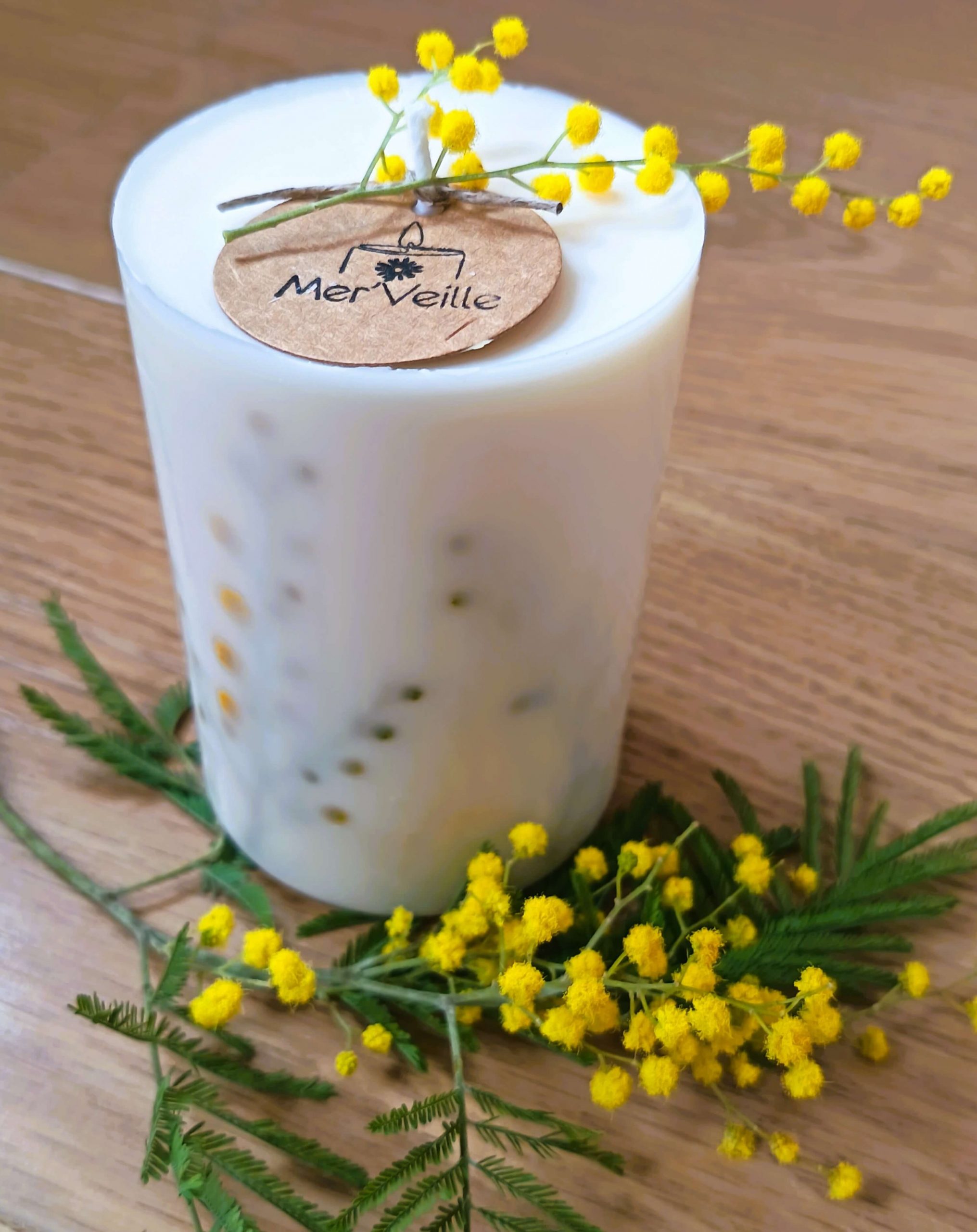 Mimosa | Instant de magie 2 Bougie artisanale - Fait main- Saint Gilles Croix de Vie. Fleurs séchées, Mimosa.